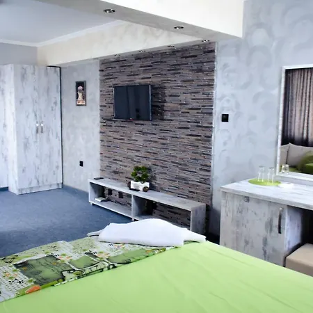 Amigo Apartment *